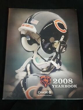 2008 CHICAGO Bears Yearbook - By CHASE